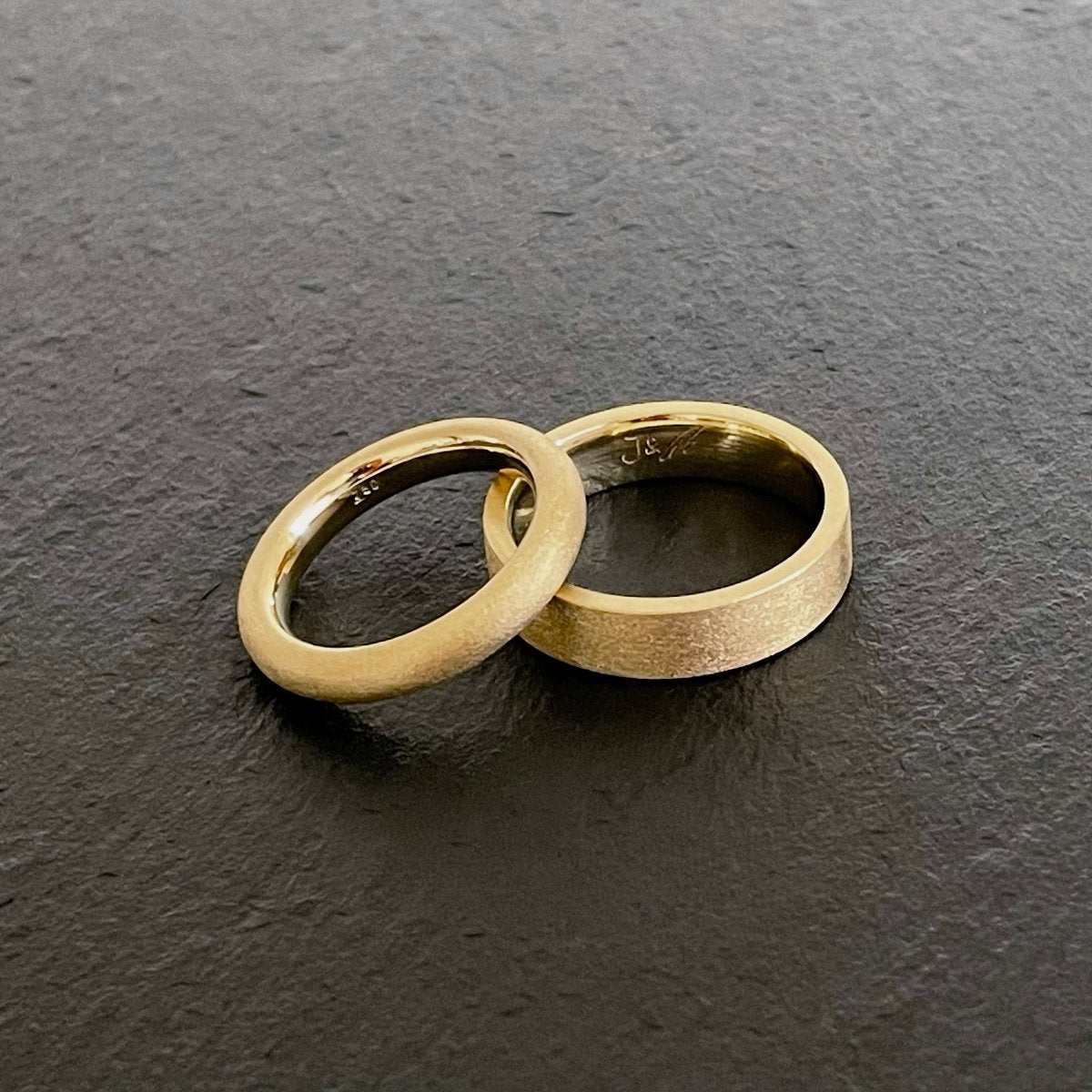 Wedding rings 18 kt yellow gold