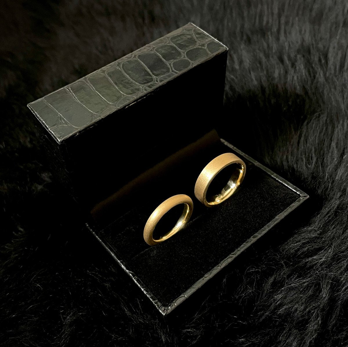 Wedding rings 18 kt yellow gold ready for pick up