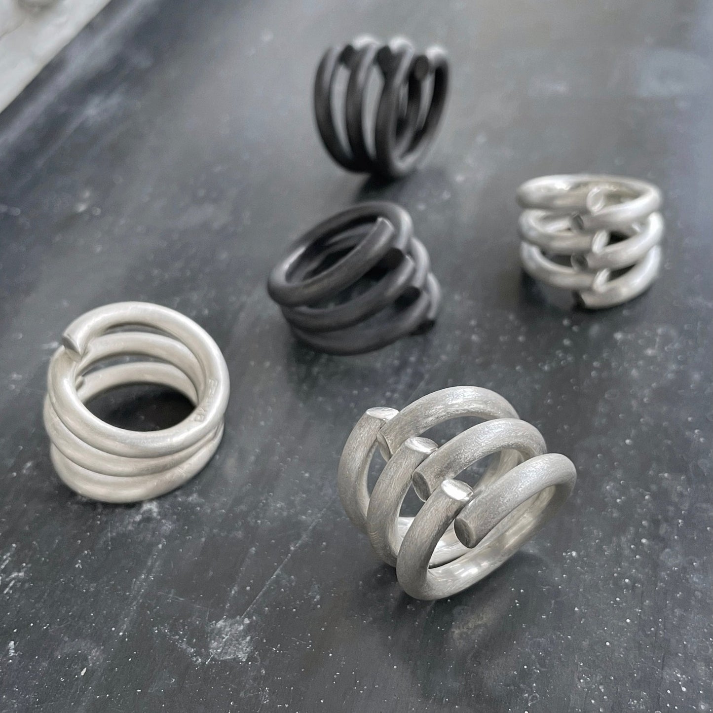 B3 rings silver and blackI shop.bkreb.com