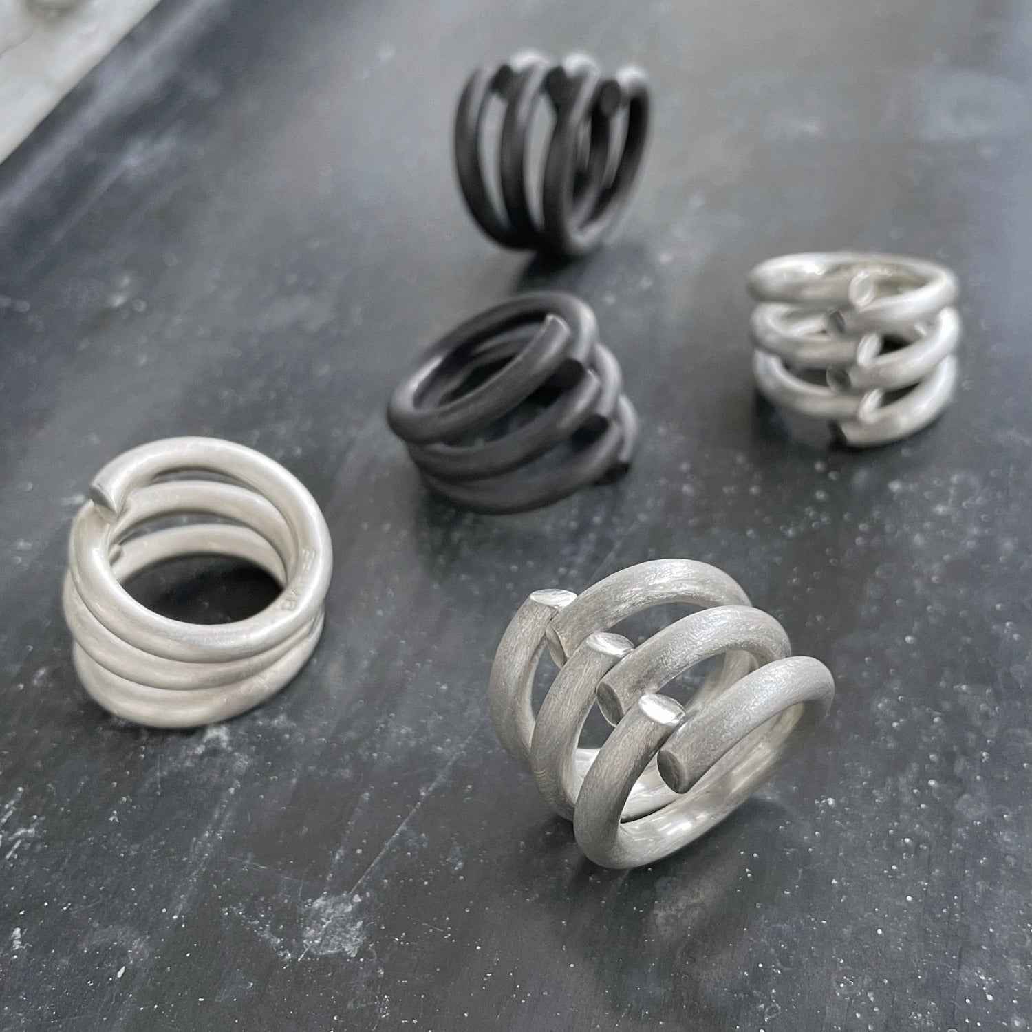 B3 rings silver and blackI shop.bkreb.com