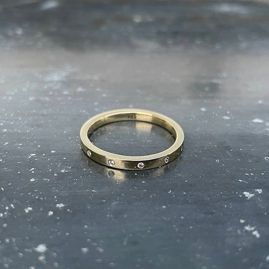 Engagement ring 14 kt yellow gold with diamonds