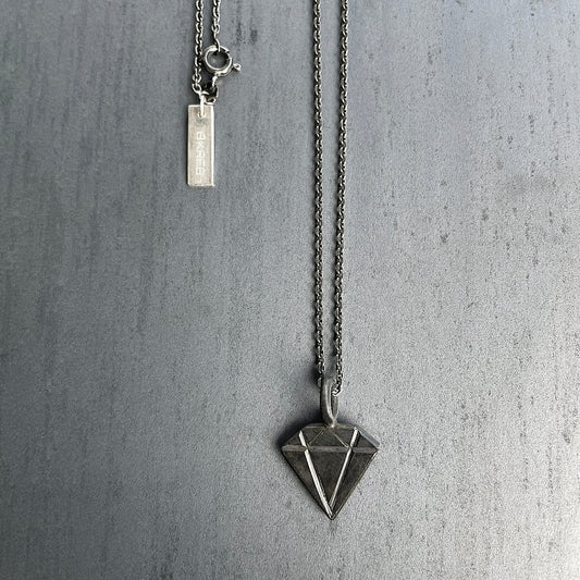 Diamnond necklace black