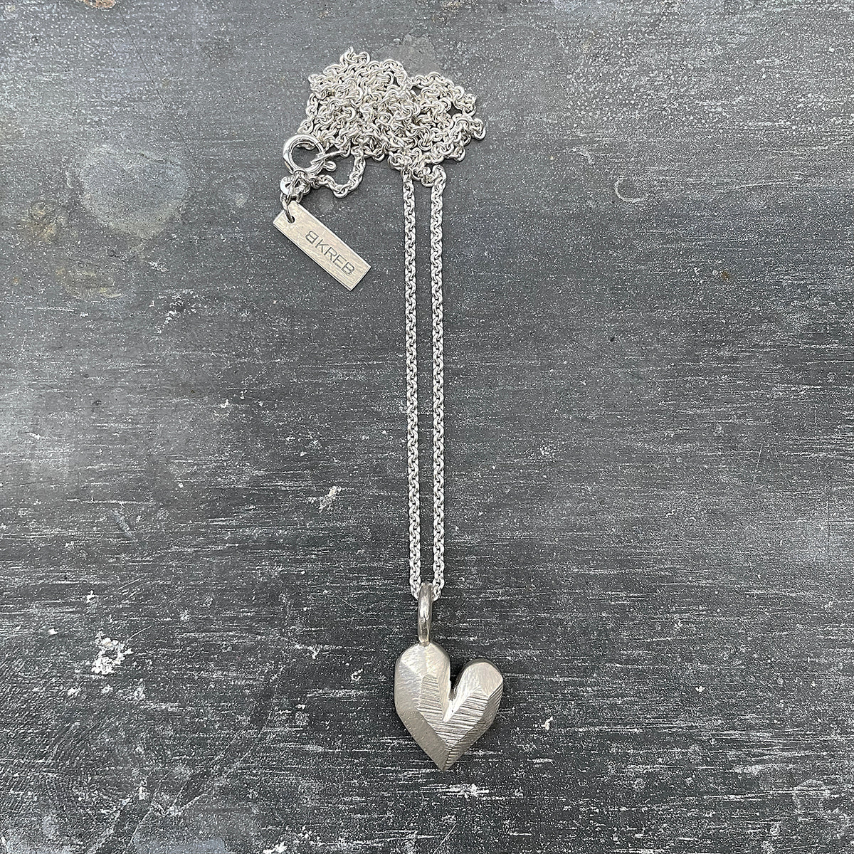 HEART necklace