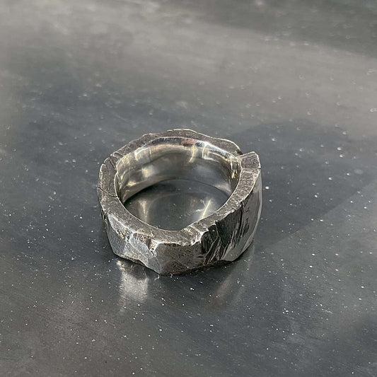 7M26 ring laying on ground