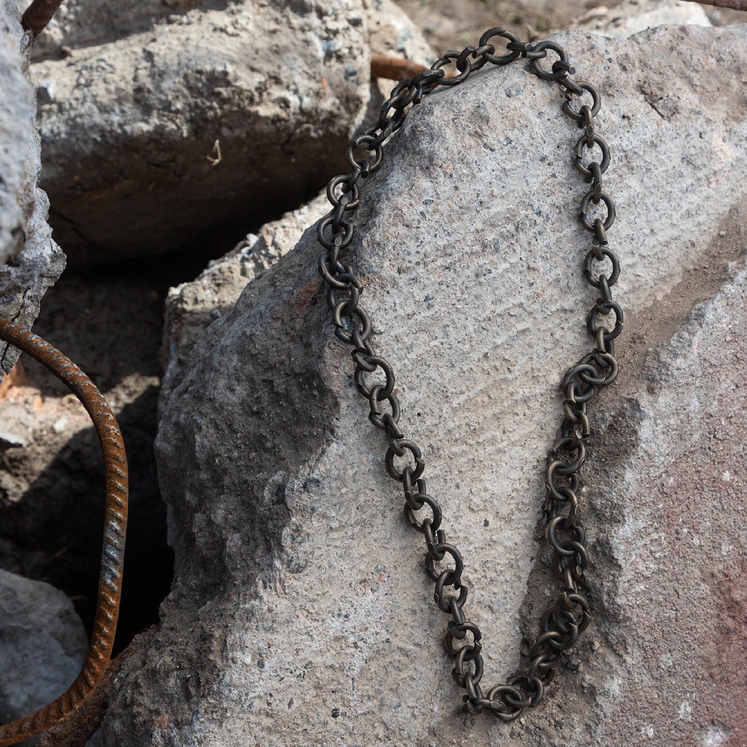 B1 chain black I Foto by Oksana Meister I shop.bkreb.com