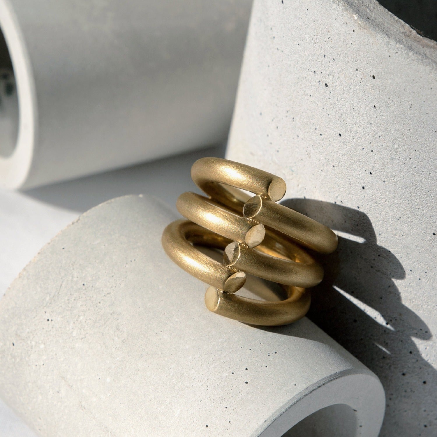 B3 ring gold I shop.bkreb.com