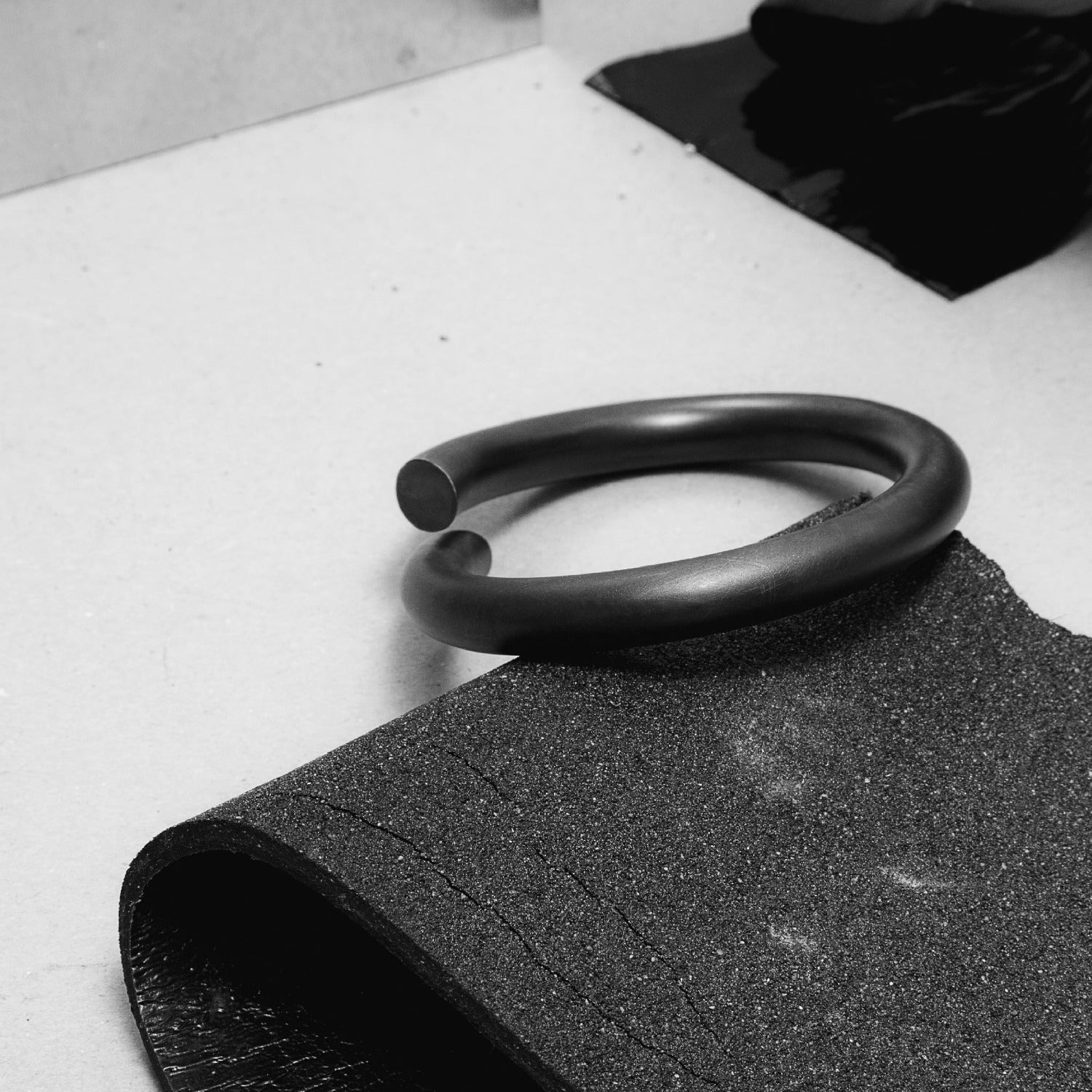 B1 bangle thick black I shop.bkreb.com