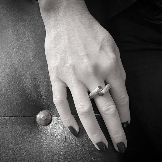 B1 ring raw with surface structure worn I shop.bkreb.com