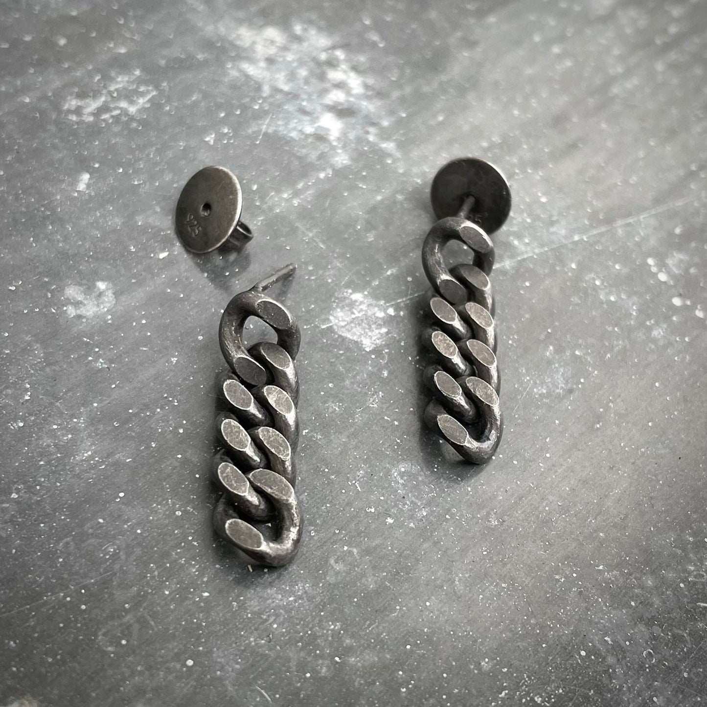 CHAIN earstuds tank track black short I shop.bkreb.com