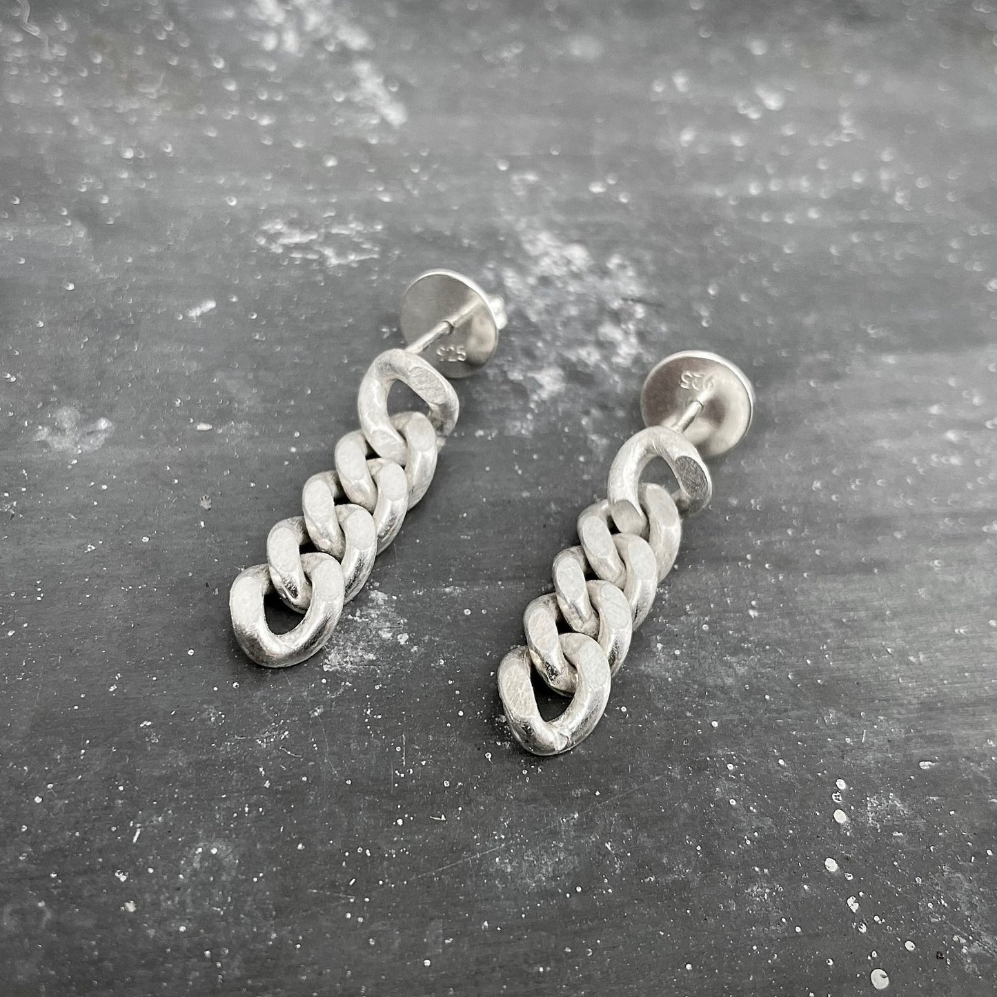 CHAIN earstuds tank track silver short I shop.bkreb.com