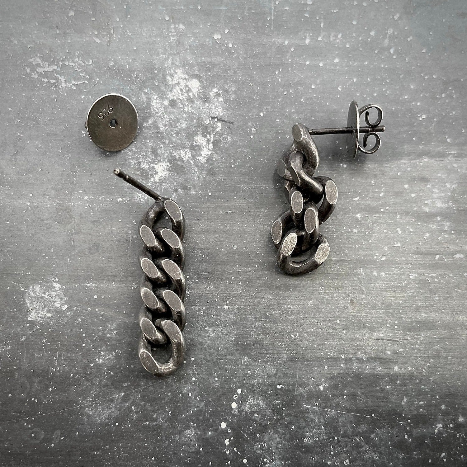 CHAIN earstuds tank track black short I shop.bkreb.com