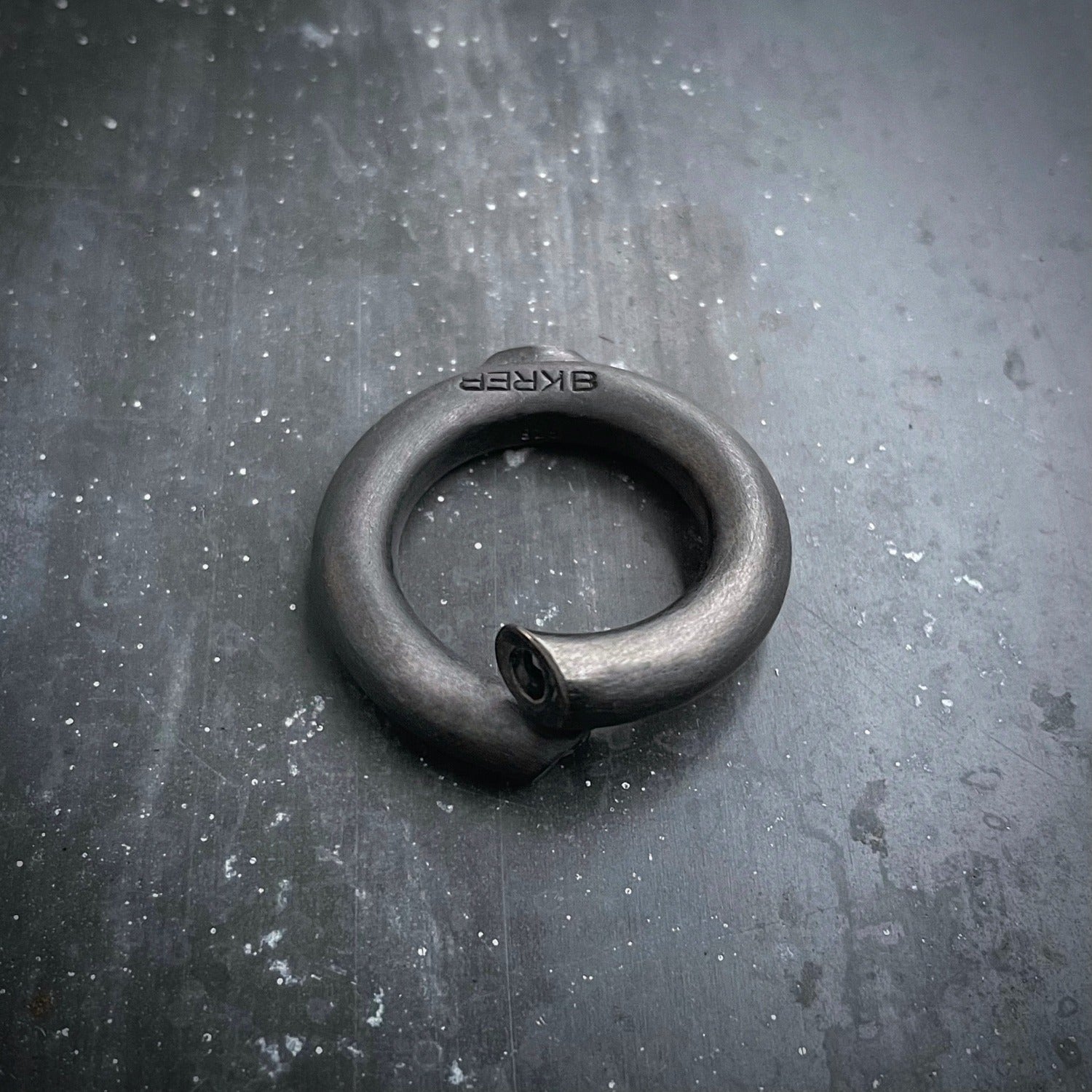 B1 ring black with precious stones I shop.bkreb.com