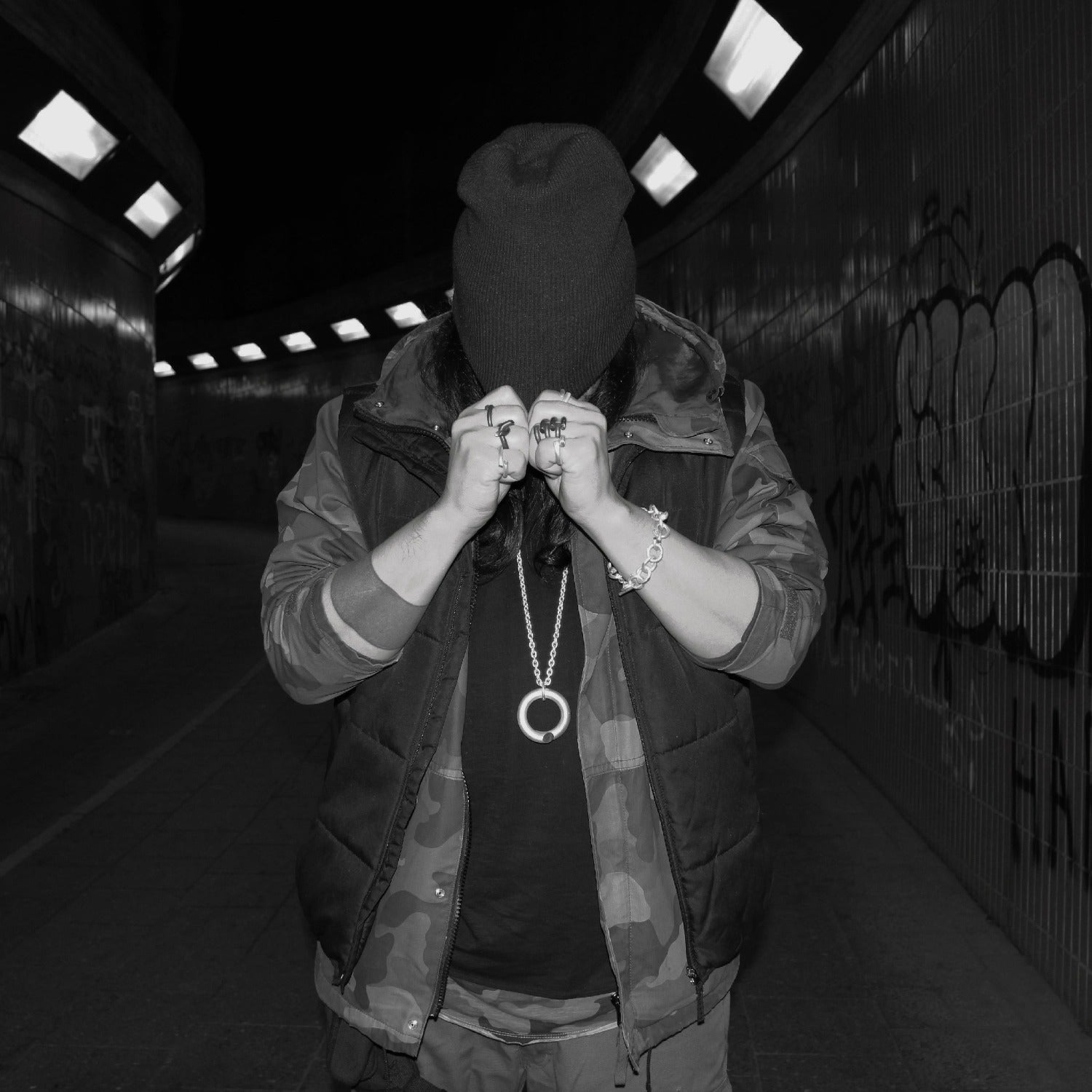 B1 necklace L silver worn by Shipi I shop.bkreb.com