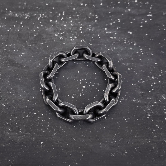 CHAIN ring black with diamond cut  I shop.bkreb.com