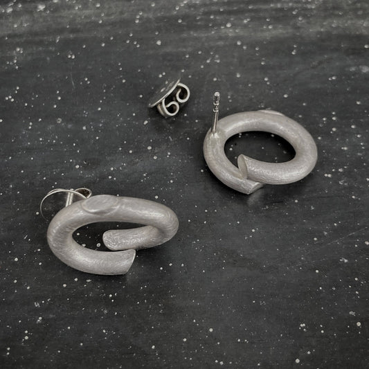 B1 earstuds silver  I shop.bkreb.com