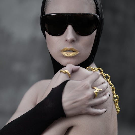 Foto Matthias Preiss Photography  I Model Lisa Sophie Baermann I Outfit Uy Studio I shop.bkreb.com