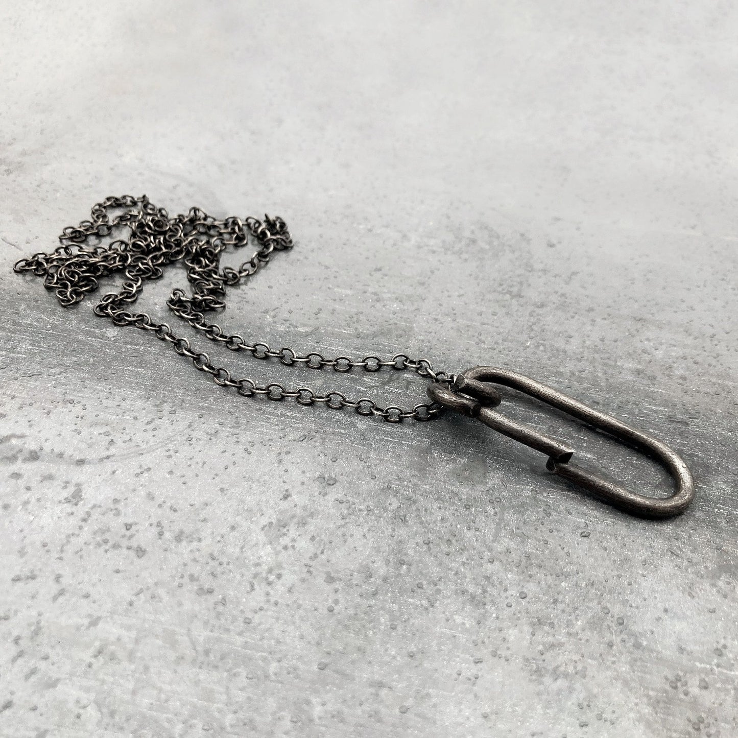 B 0 necklace black side view far I shop.bkreb.com