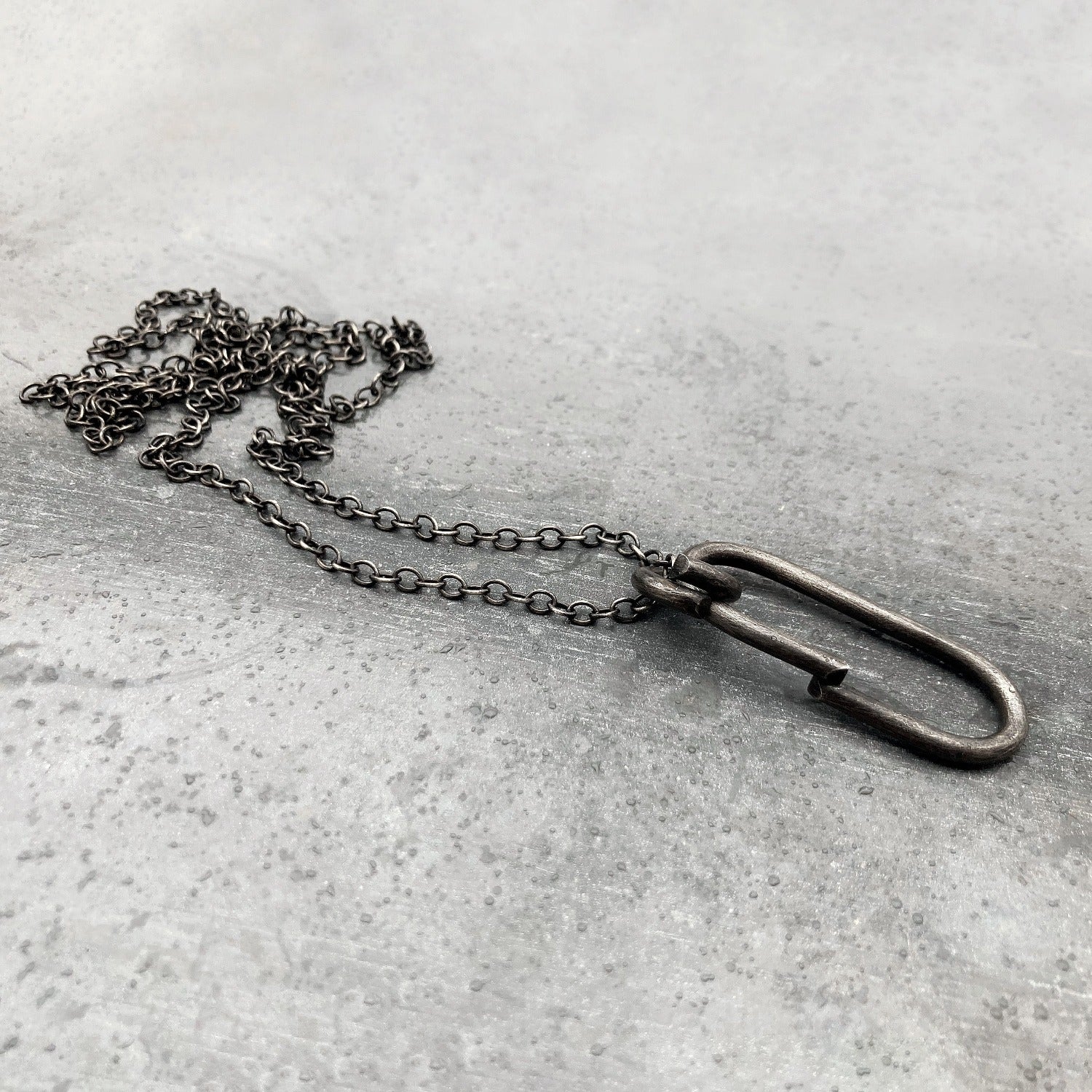 B 0 necklace black side view far I shop.bkreb.com