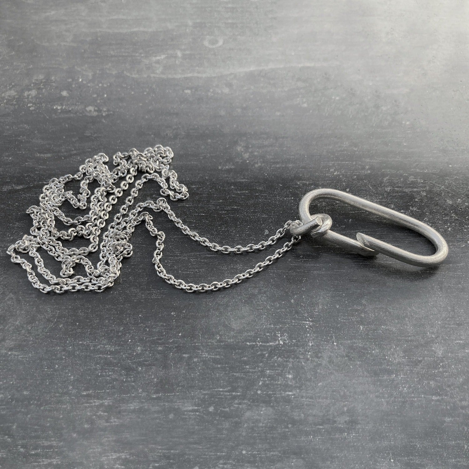 B 0 necklace silver I shop.bkreb.com