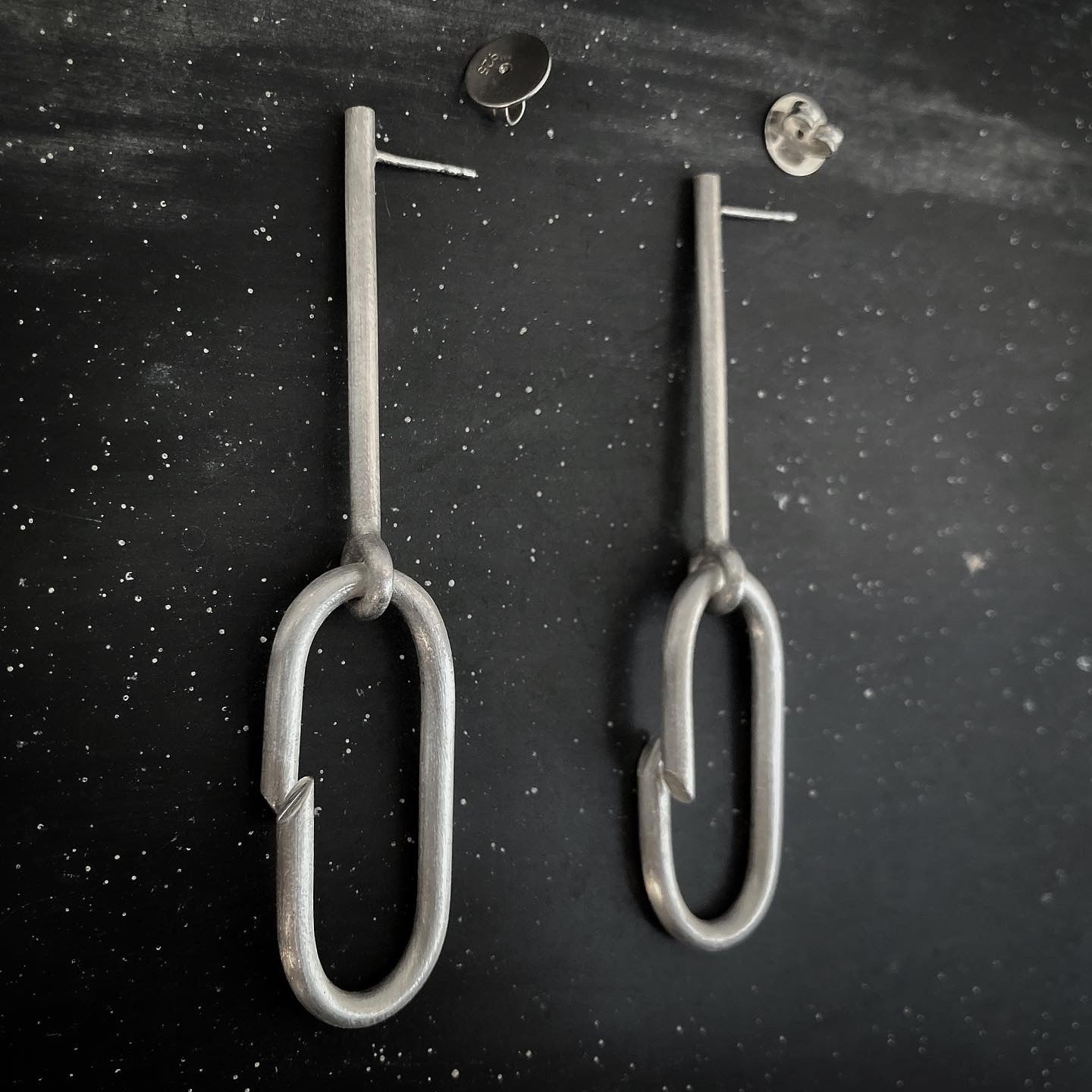 B 0 earhanger silver I shop.bkreb.com