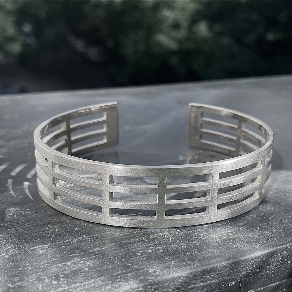 GRD bracelet Silver front side