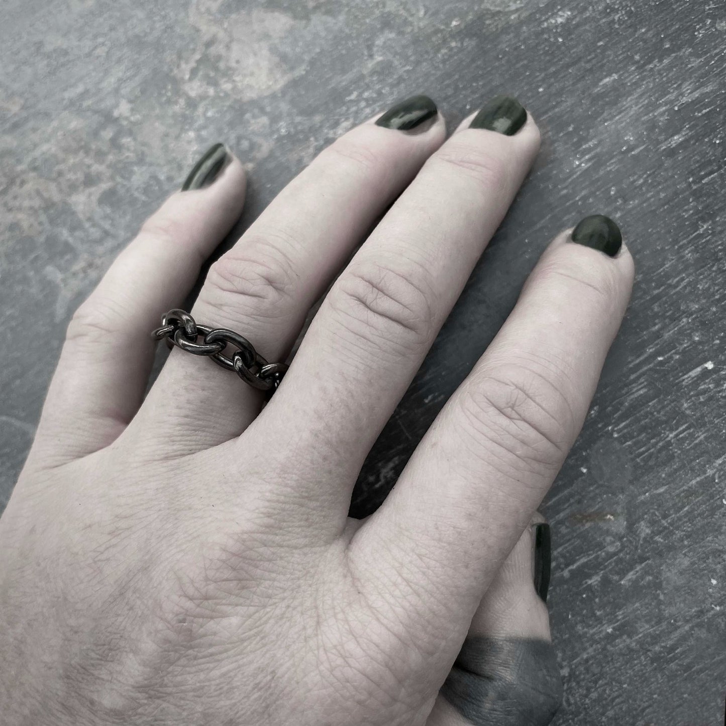 CHAIN ring black regular worn I shop.bkreb.com