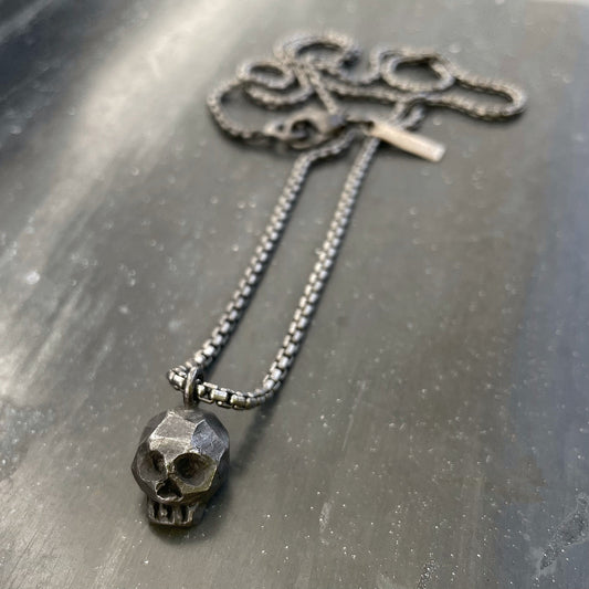 Skull necklace 3 D blackend