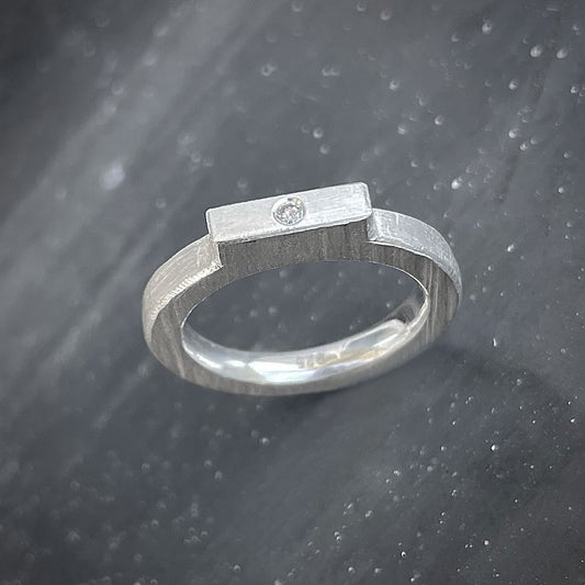 SIG STN ring silver with diamond