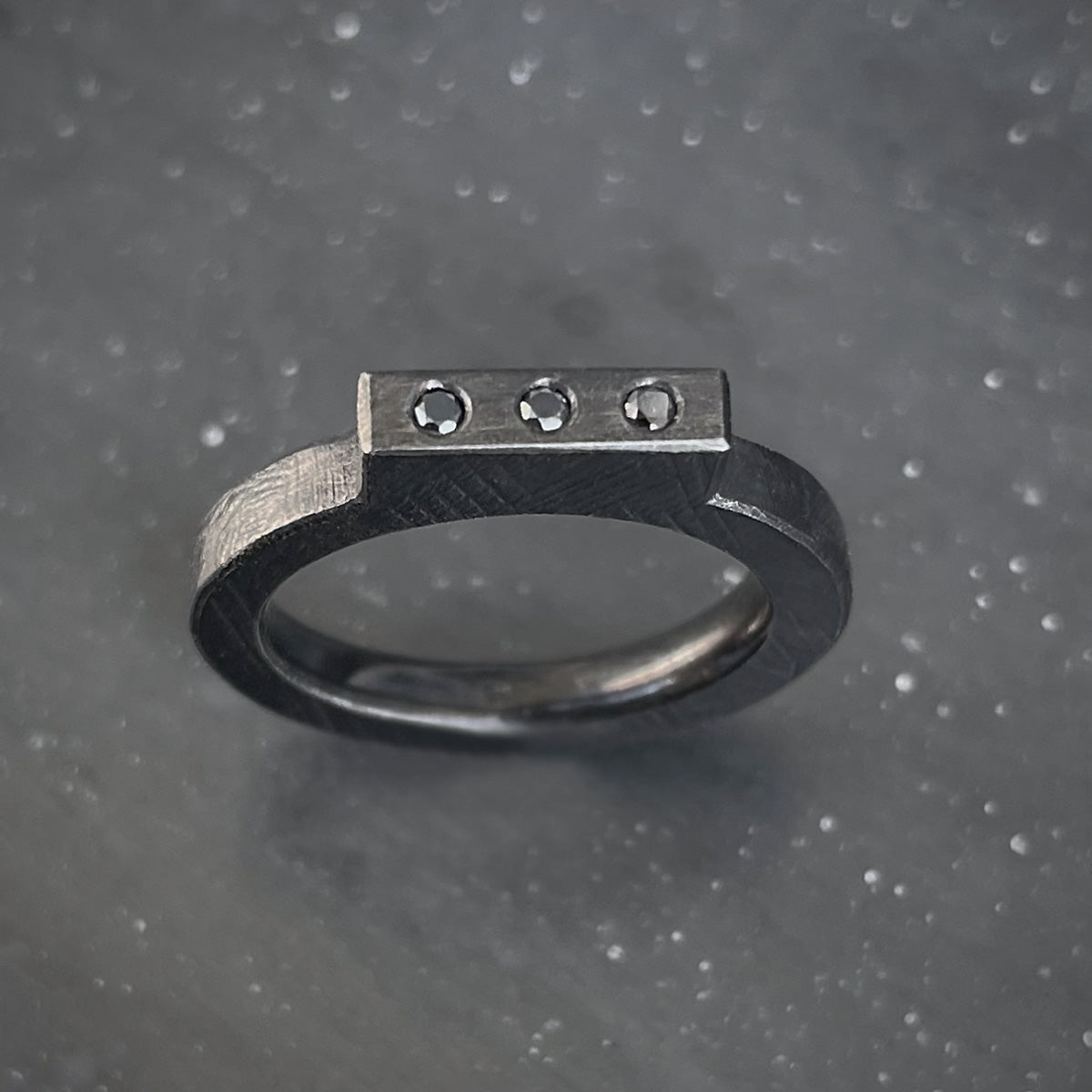 SIG STN ring blackened with black diamonds