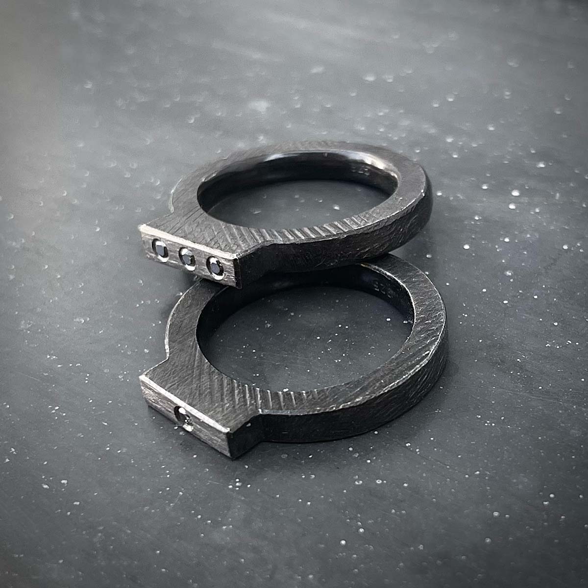 SIG STN rings blackended with black diamonds
